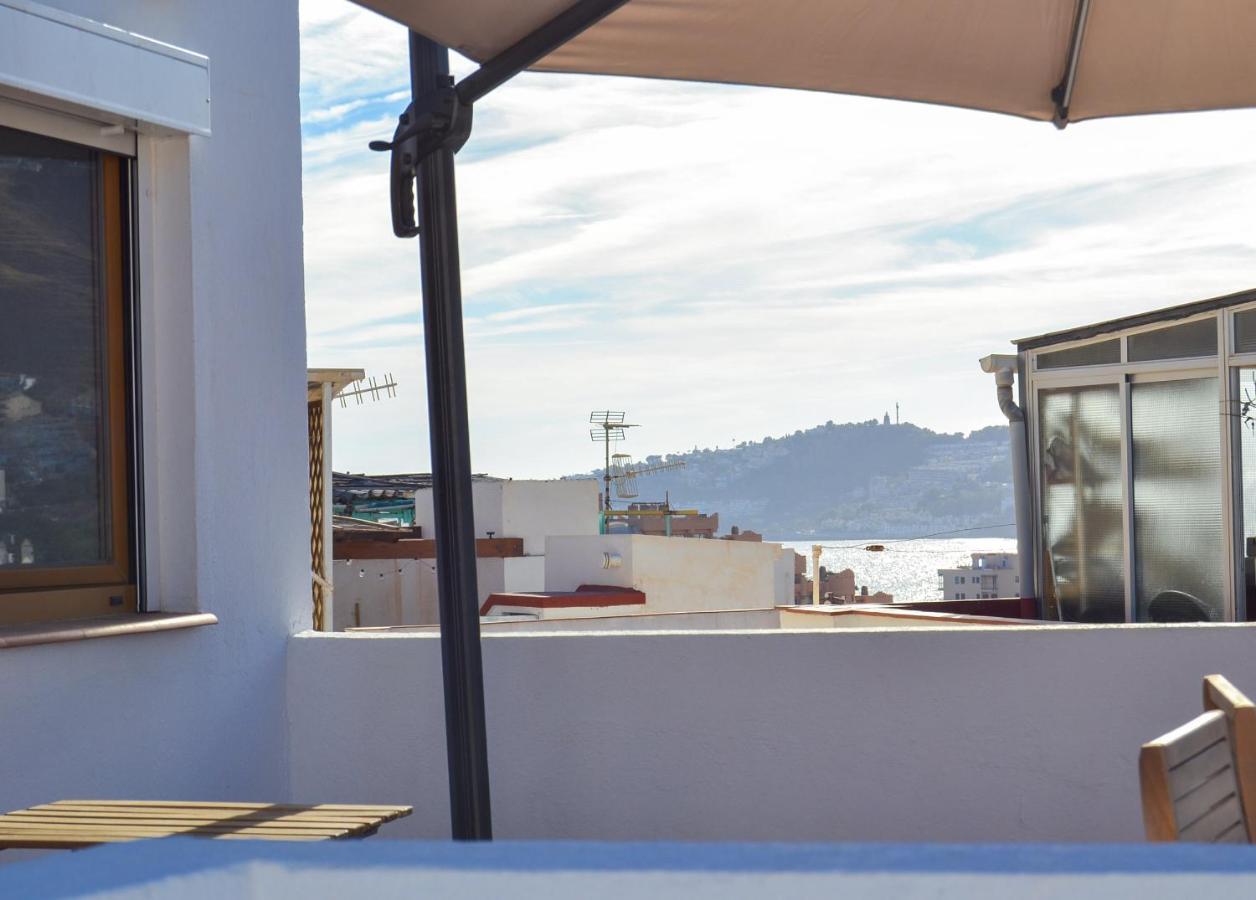 Casa de vacances Casa Tipica Y Terraza, Maison Andalouse, Typical House With Rooftop Almuñécar
